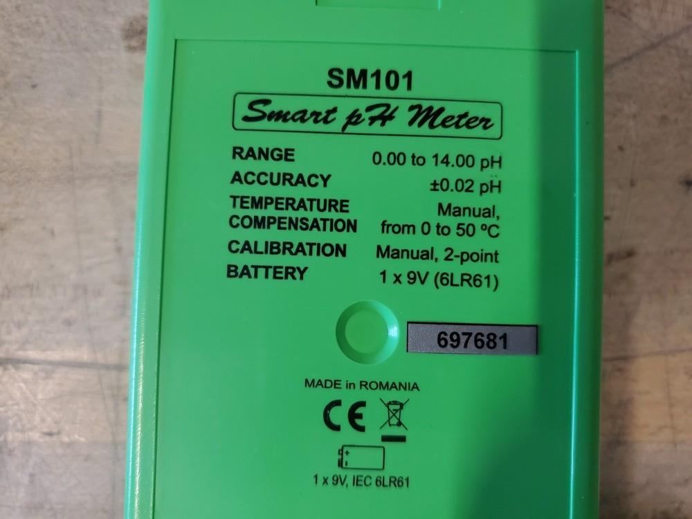 Milwakee SM101 pH Meter in Box