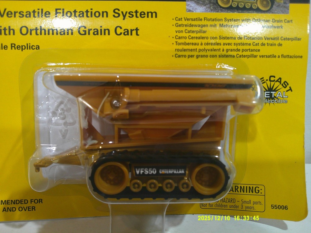 Norscot CAT Versatile Flotation System w/ Orthman Grain Cart 1:64 Scale