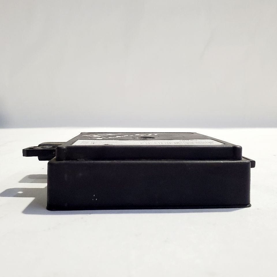 Used Blind Spot Detection System Warning Control Module fits: 2011 Jaguar Xj Dri