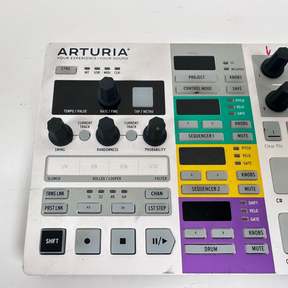 Arturia BeatStep Pro Controller & Sequencer White; AS-IS