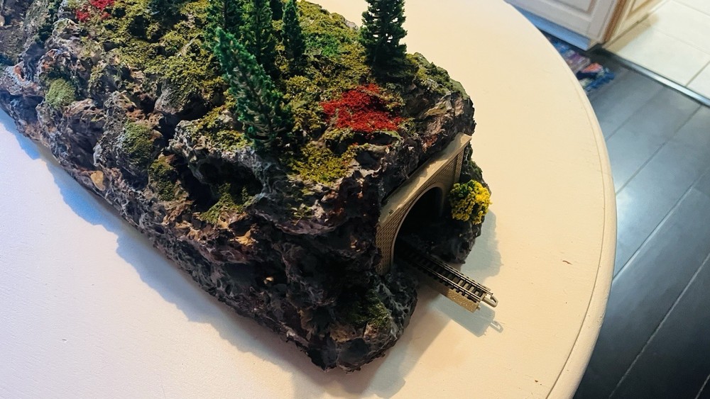N Scale Mountain Scenery Layout