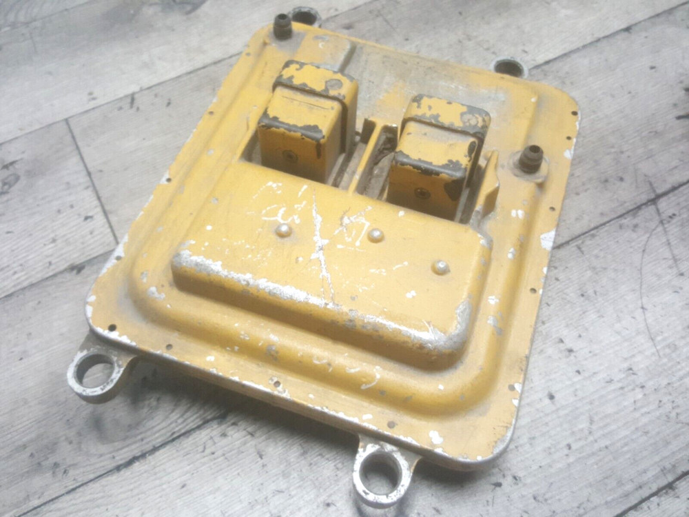 CATERPILLAR 40 PINS ENGINE CONTROL MODULE ECM - MISSING PART NUMBER