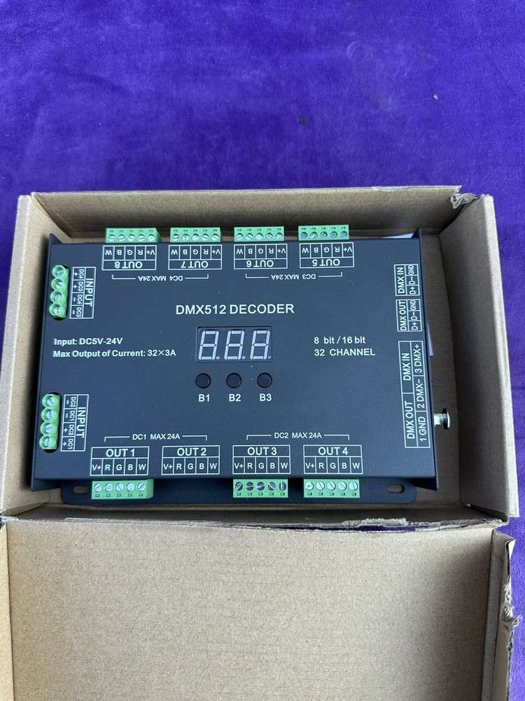 32 Channel 96A RGBW DMX 512 LED Decoder Controller Dimmer Black/Green