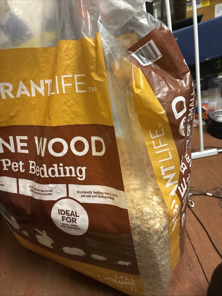 Pinewood Pet Bedding Half Bag