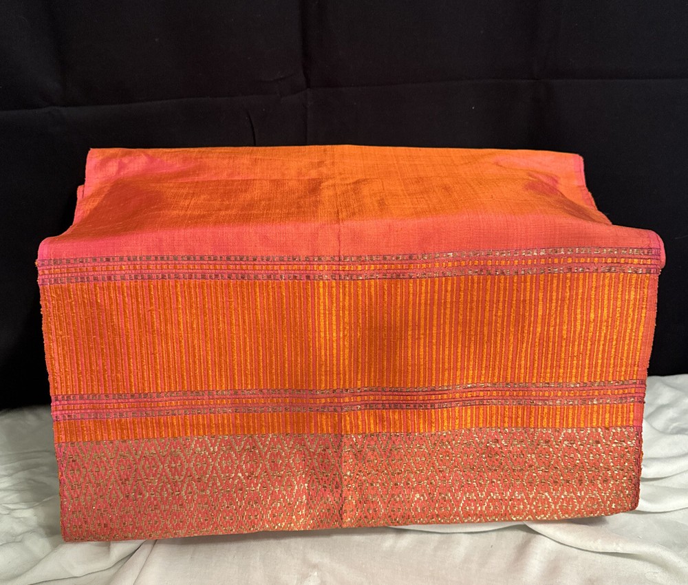 Fusia Colored Tabletop Runner, 92 X 18
