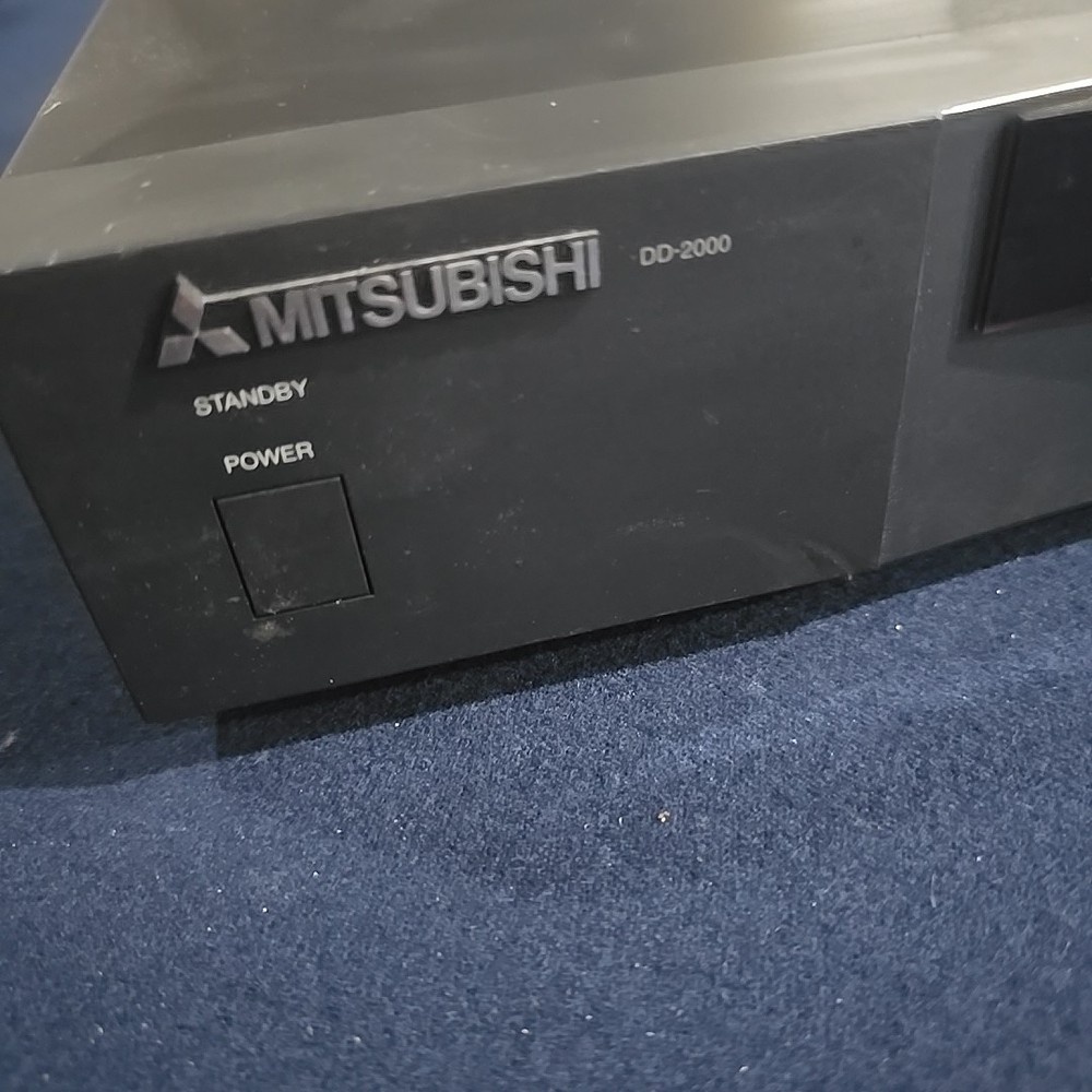 Mitsubishi DD-2000 DVD Player (MADE IN JAPAN) TESTED