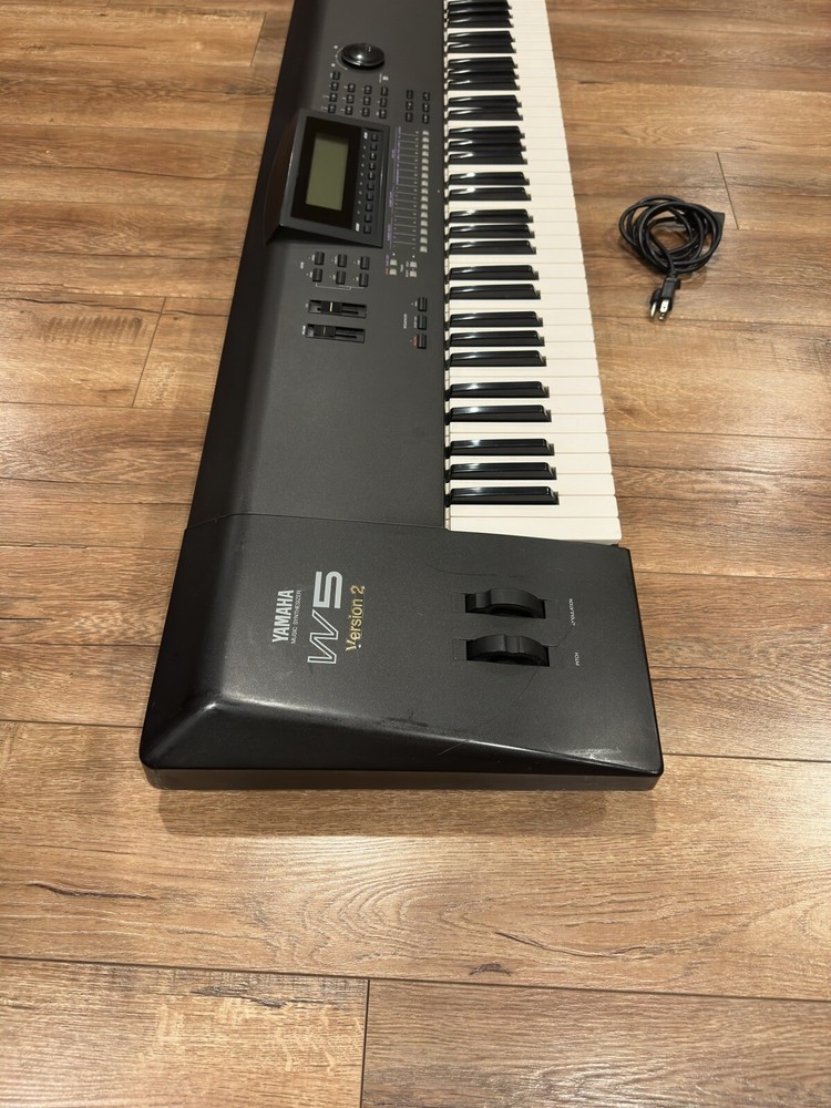 Yamaha W5 Synthesizer 76 keys Version 2 With USB Emulator