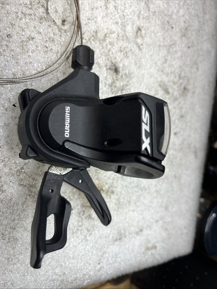 Left Front Shimano SLX 3 SL-M670 2/3 Speed Trigger Shifter With Shift Indicator