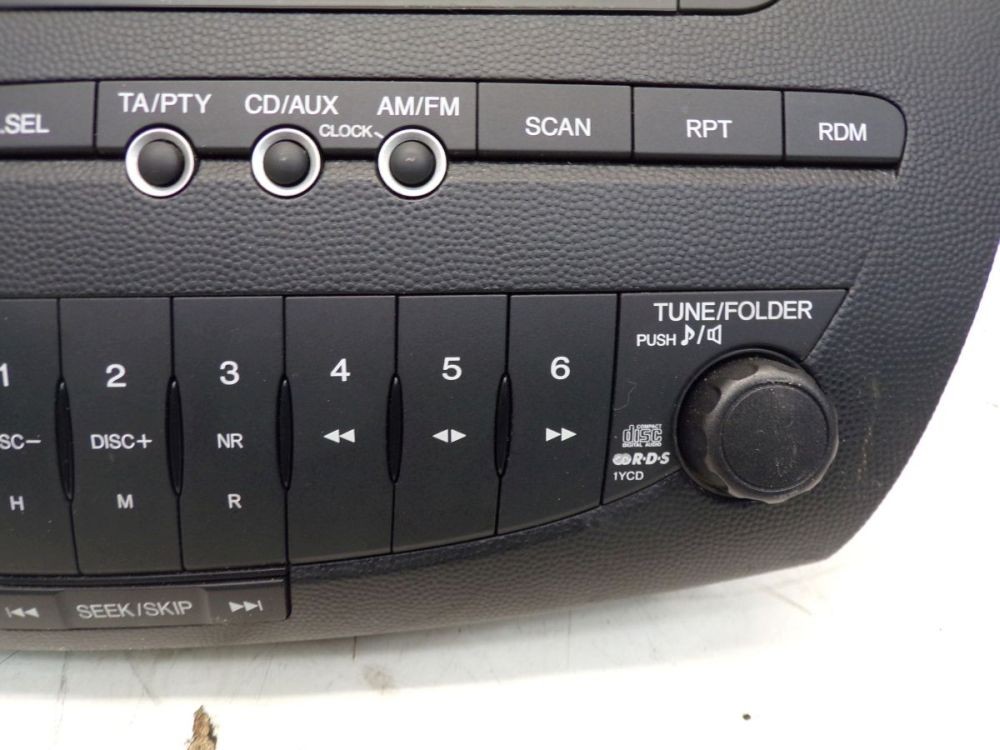 Radio/CD-Chsler-Kombination Emergency Lights, Grids, Code Not Present