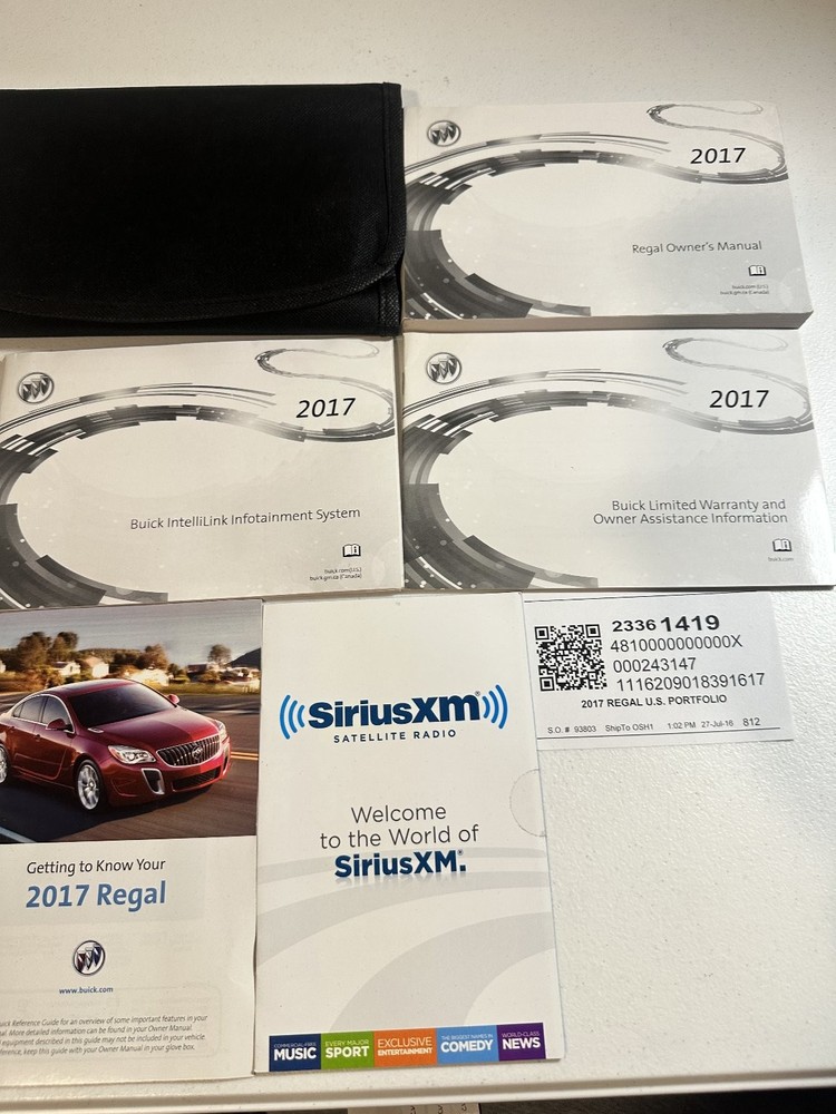 2017 Buick Regal Owner’s Manual Set