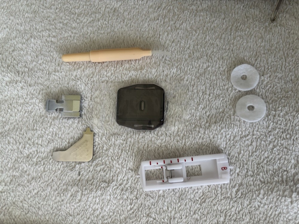 Singer Start 1304 Sewing Machine Full Function EUC! Tested Works Great !