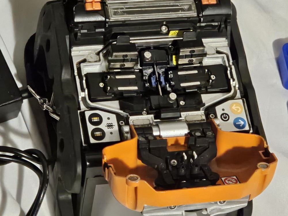 Sumitomo TYPE72C High Definition Core Aligning Fusion Splicer