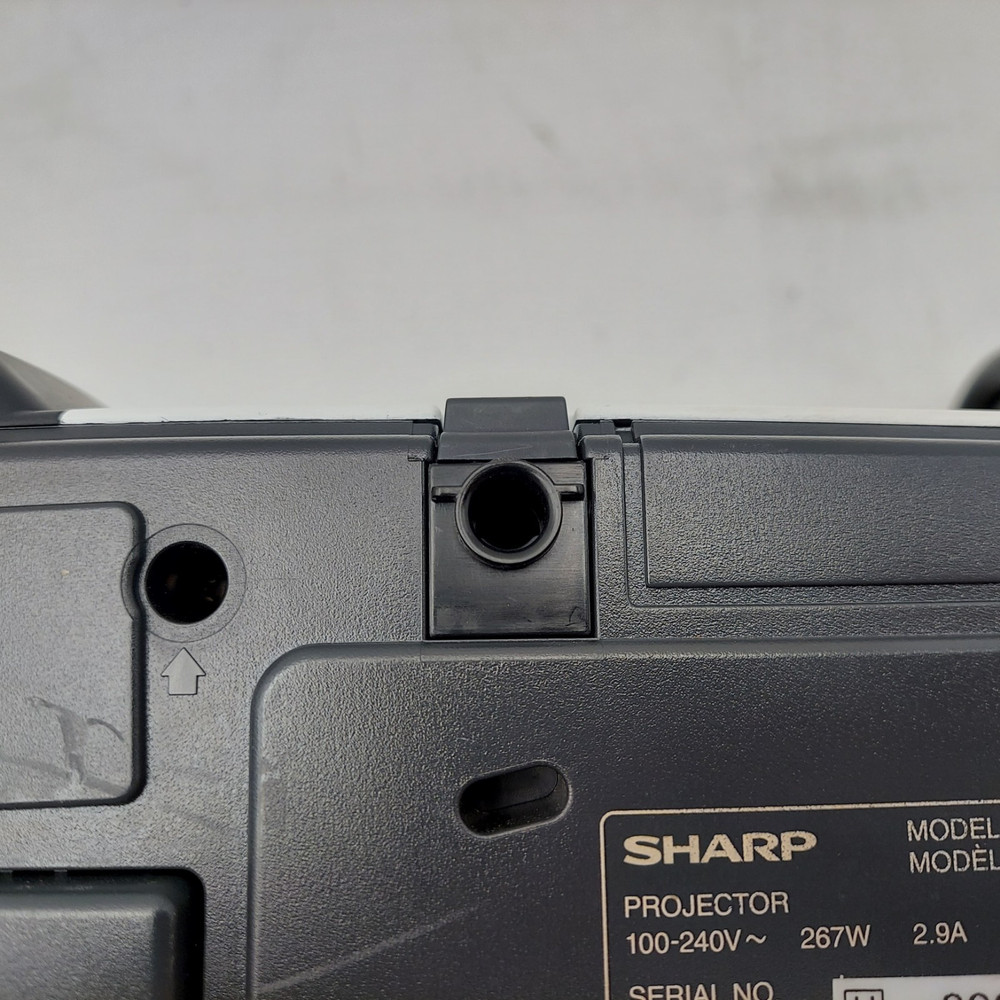 Sharp XR-32X Projector *Lamp Hour 172*