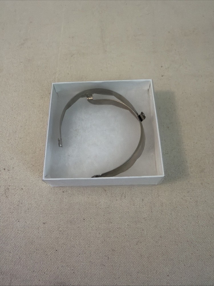 Silver Tone Scrolled Heel Cap NEW