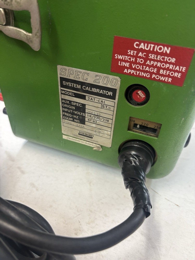 FOXBORO 2AT-CAL SPEC 200 SYSTEM CALIBRATOR