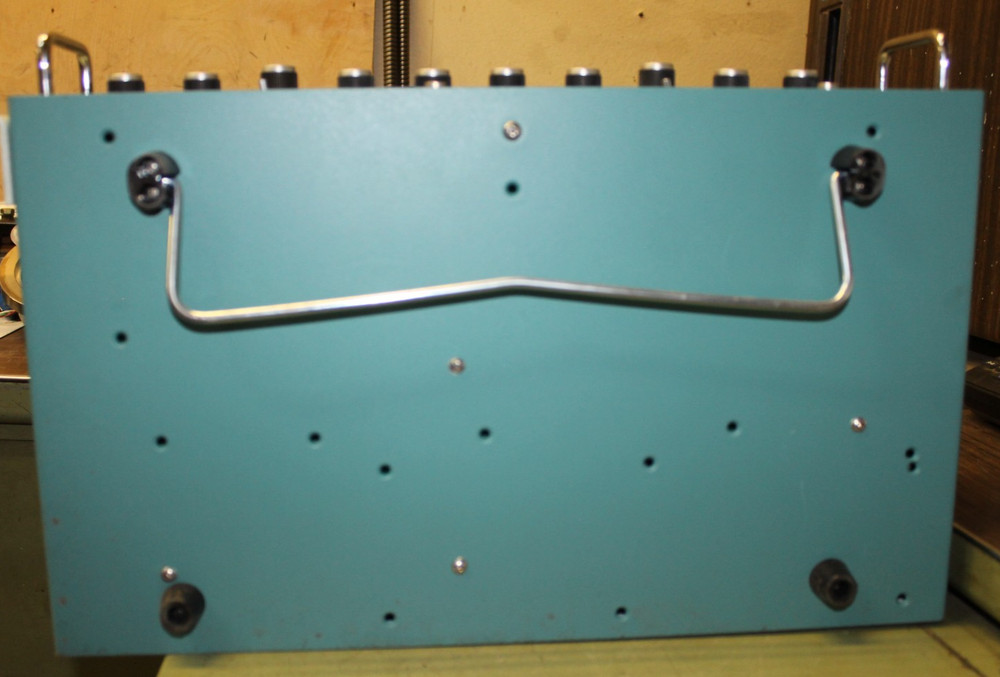 A-M Systems MODEL 1800 differential AC amplifier