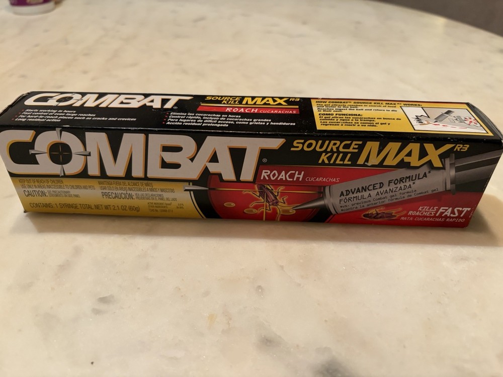 Combat 60 g Source Kill Max Roach Kill Gel - 2.1 oz (1 Syringe)