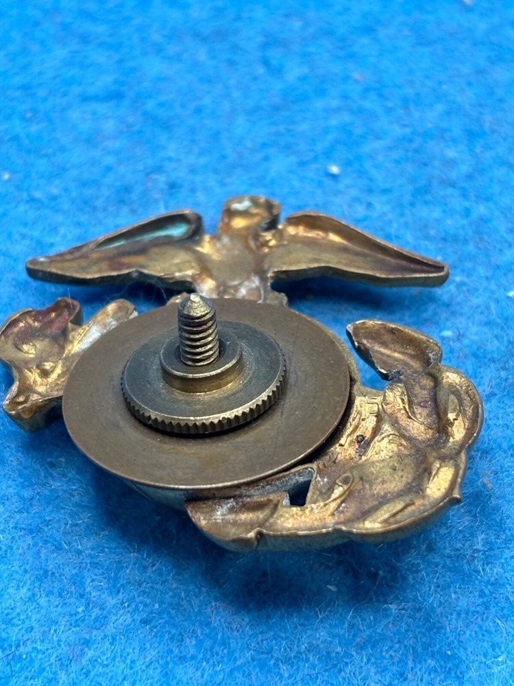 US Marines cap badge