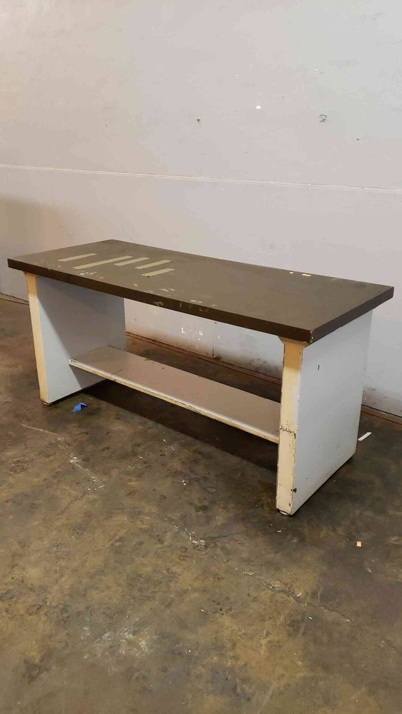 6' Brown and Gray Lab Table(1367AA)