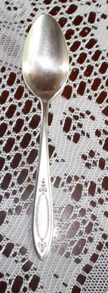 Oneida Community ADAM Silverplate 1917 Silver Plated Dinner Spoon