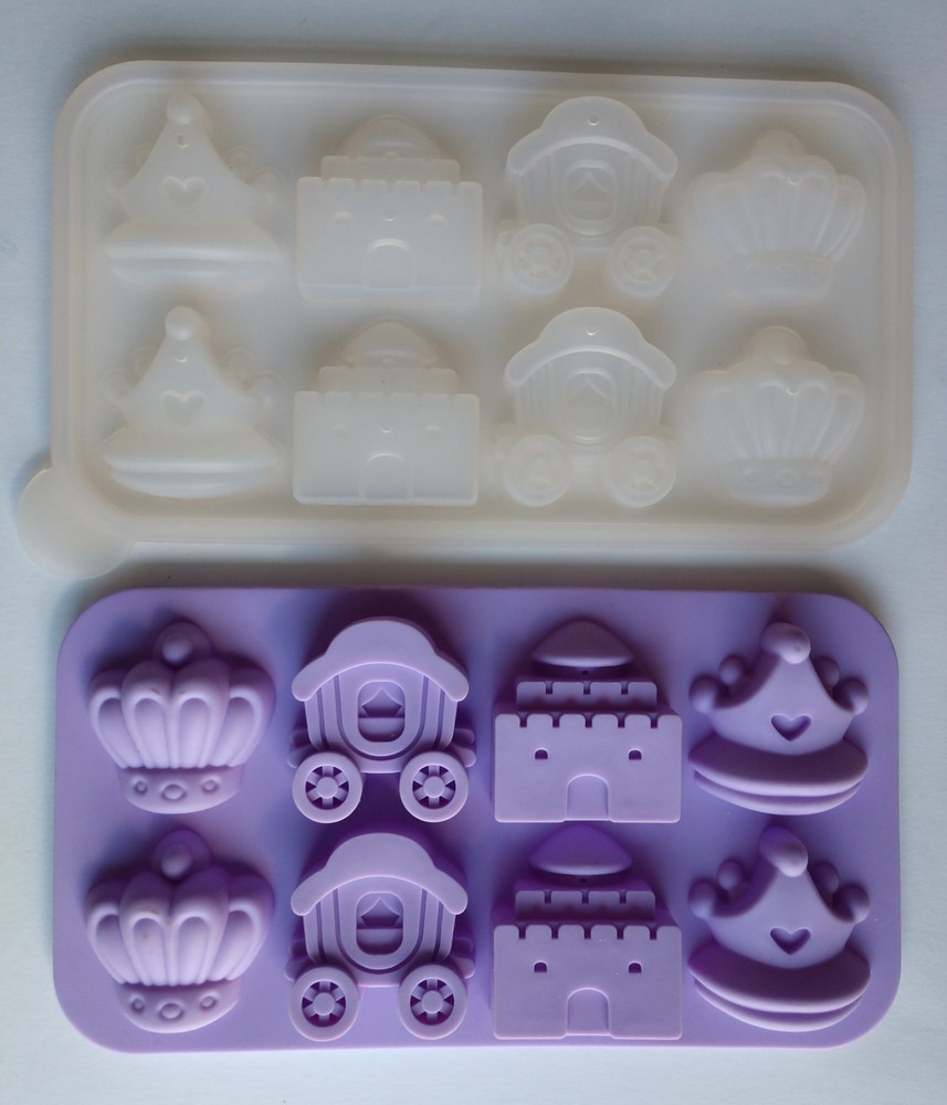 Silicone Soap Mold 3-D Castle & Crowns