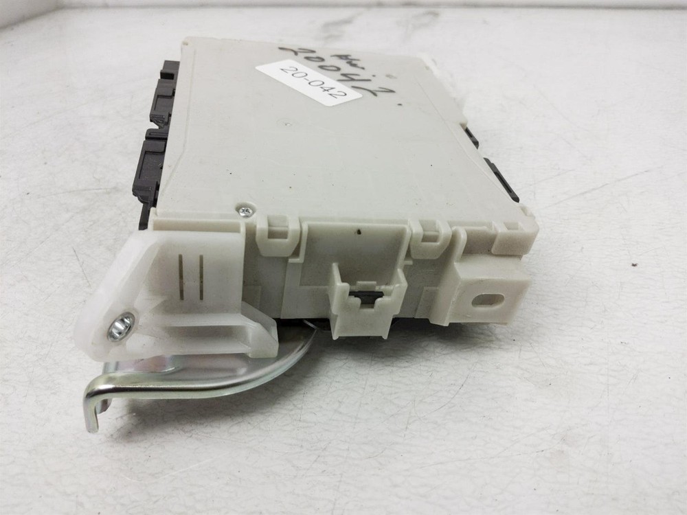 2016-2022 Toyota Prius Multi Plex Network Computer Module Unit 82730-47530