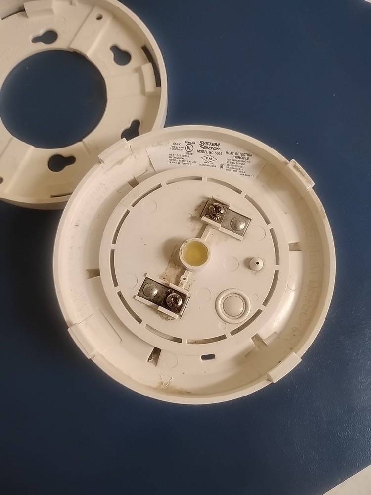 System Sensor 5604 Heat Detector 194°F Fixed Temp. Preowned