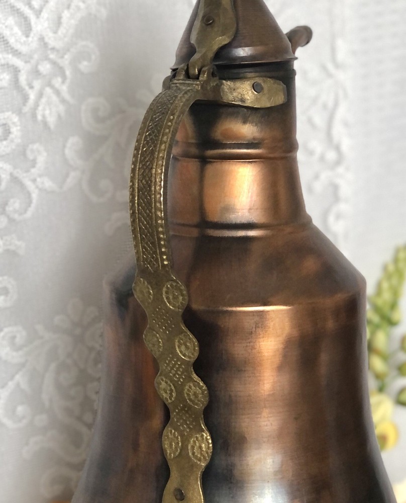 Solid Copper Middle Eastern Ewer / Pitcher Hand Hammered Lidded Vintage lovely