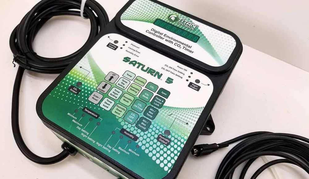 Titan Controls Saturn 5 Digital Environmental Controller, Classic Series