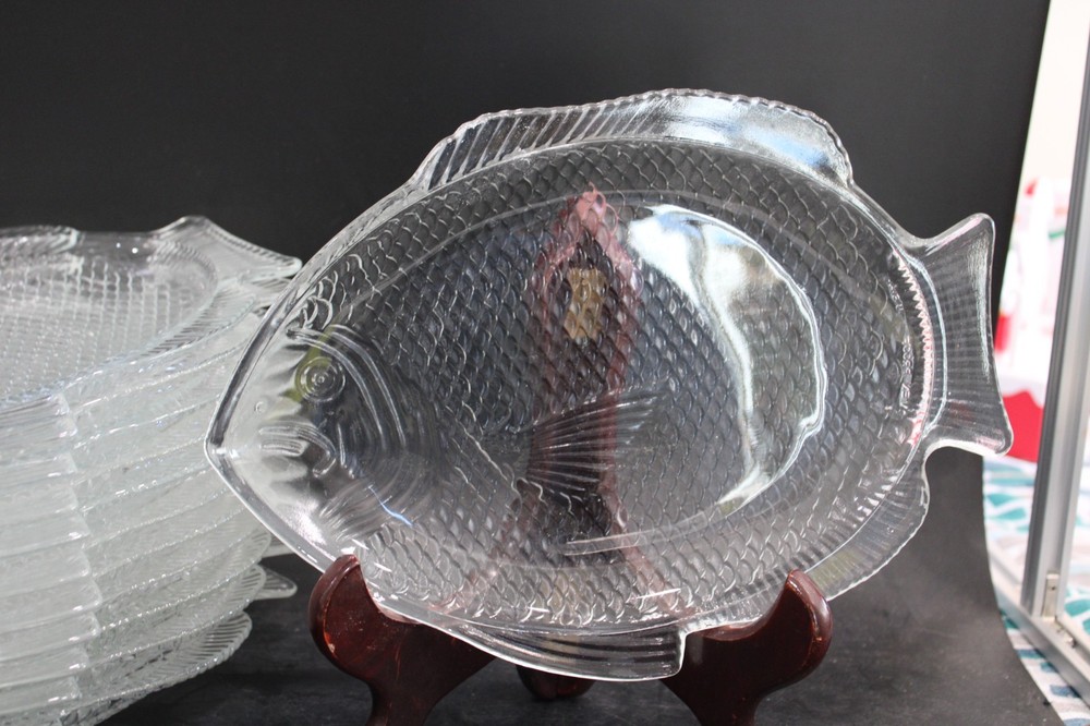 Fish Plates Crystal 12 Plates 10 3/4"