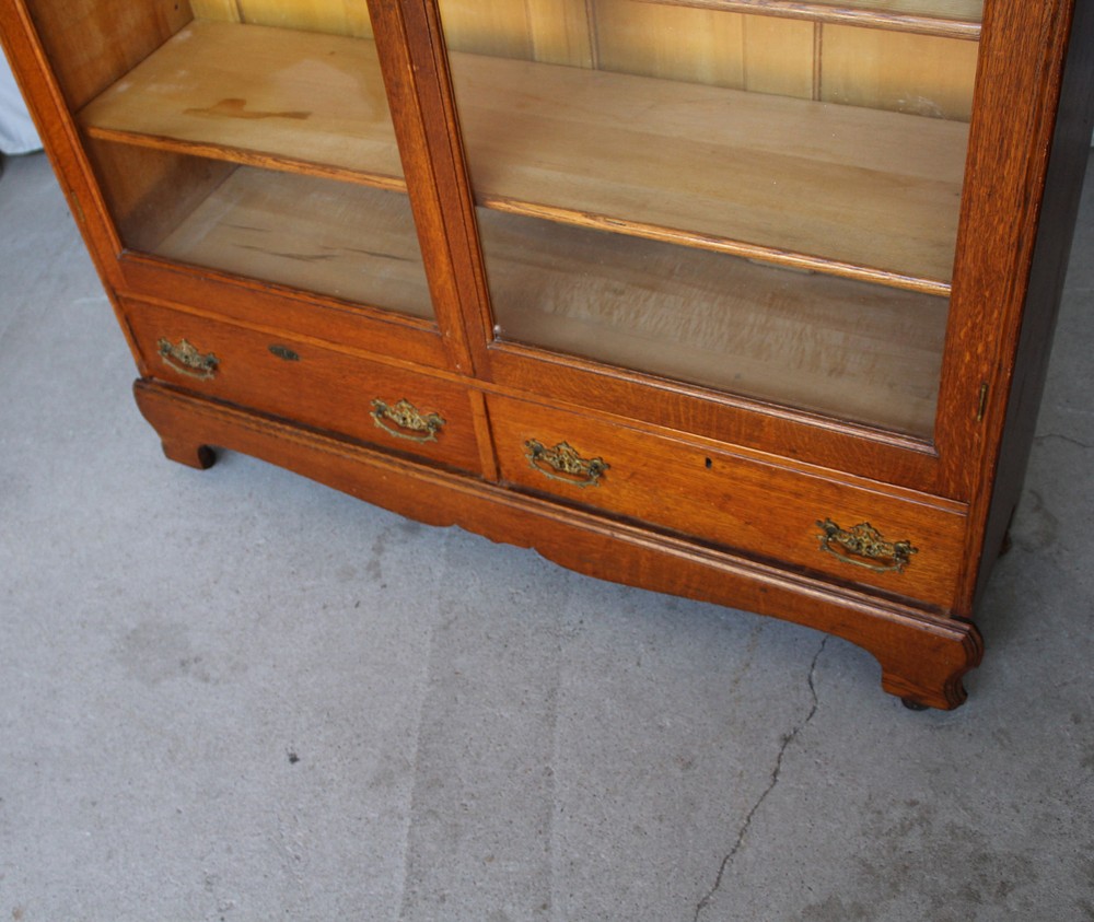 Antique Oak double door Bookcase - Adjustable Shelving