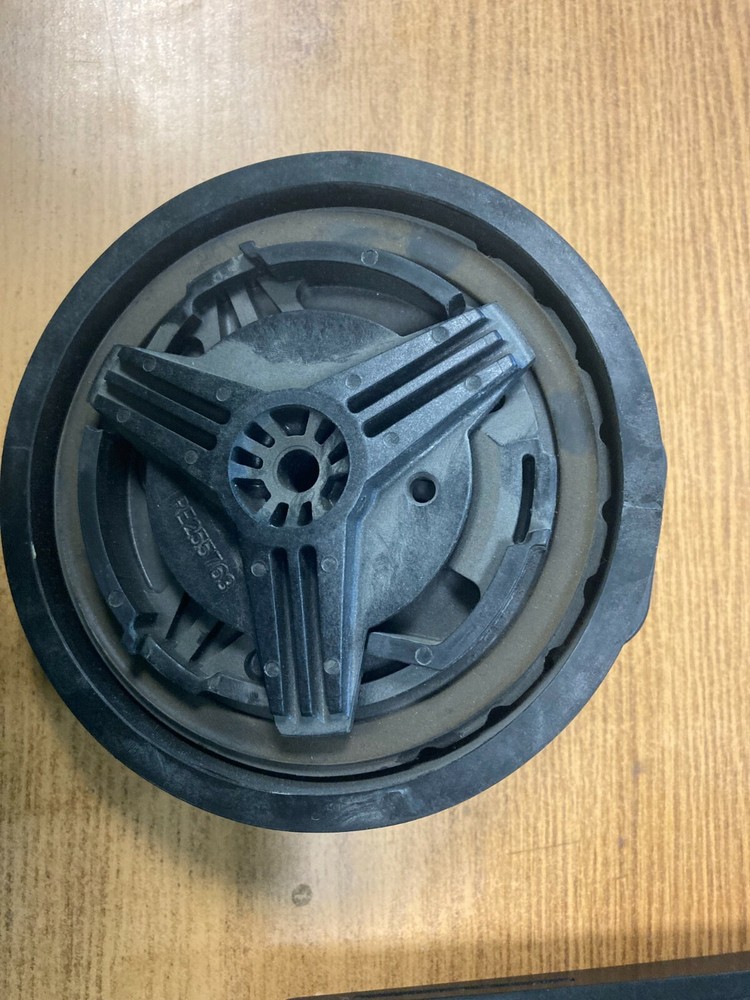 John Deere Lockable Fuel Cap