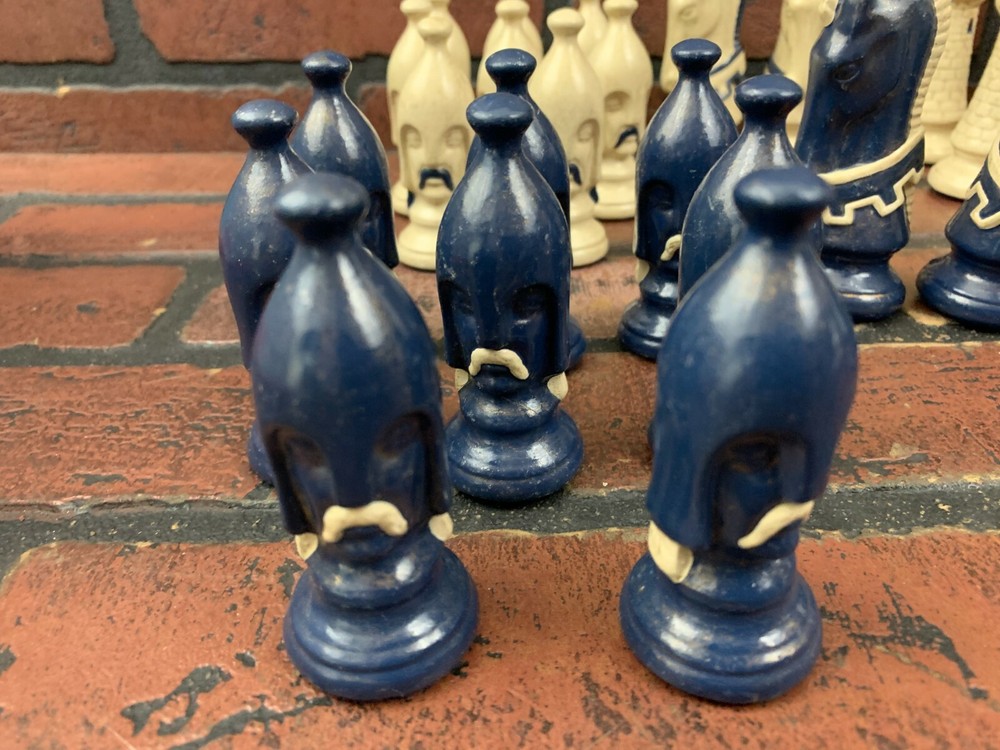 Vintage Chess Pieces Ceramic Medieval White Blue 31pcs