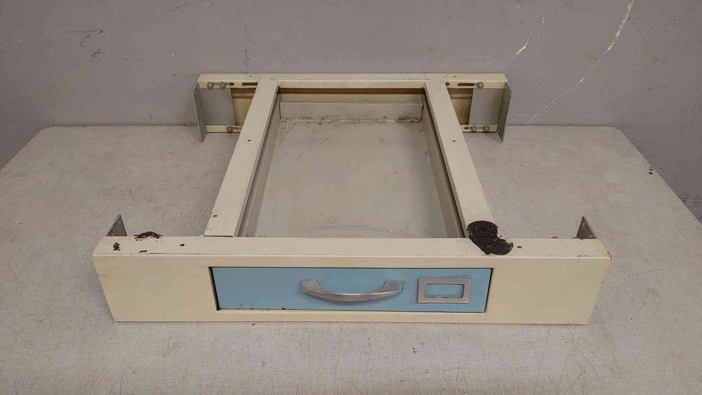 2' Kewaunee Casework Apron