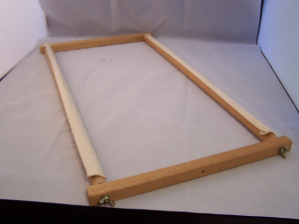 Scrolling Embroidery Frame - 10"x20" - Previously Owned