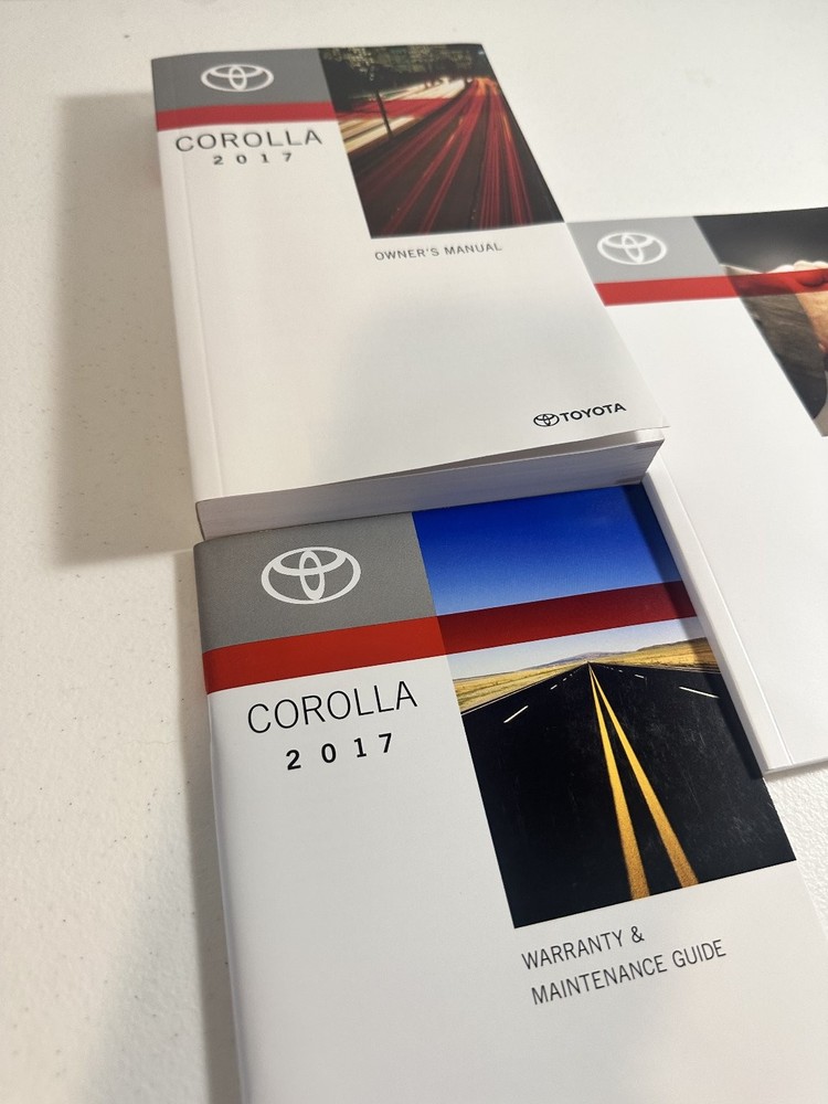 2017 Toyota Corolla Owner's Manual Set