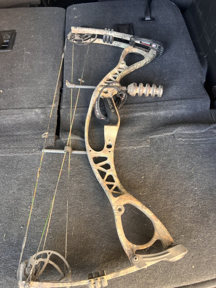 hoyt charger compound bow