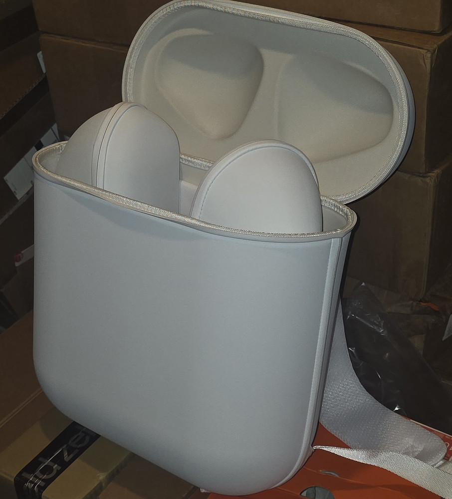 BRAVEST STUDIOS - AIRPACK “AIRPOD” BACKPACK | WHITE | FAST SHIP