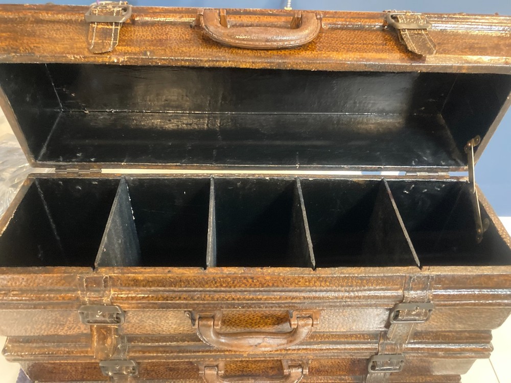 Vintage 5 Compartment Wooden Wine Storage Case