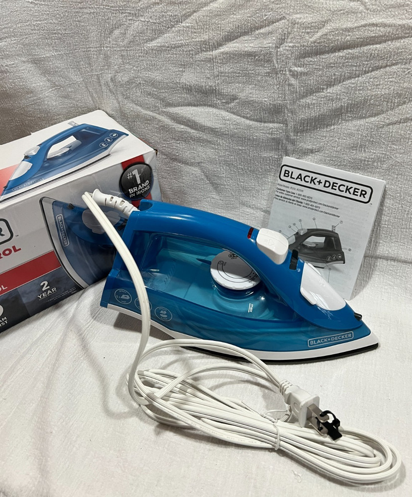 BLACK+DECKER Variable Control Compact Steam Iron - Blue & White
