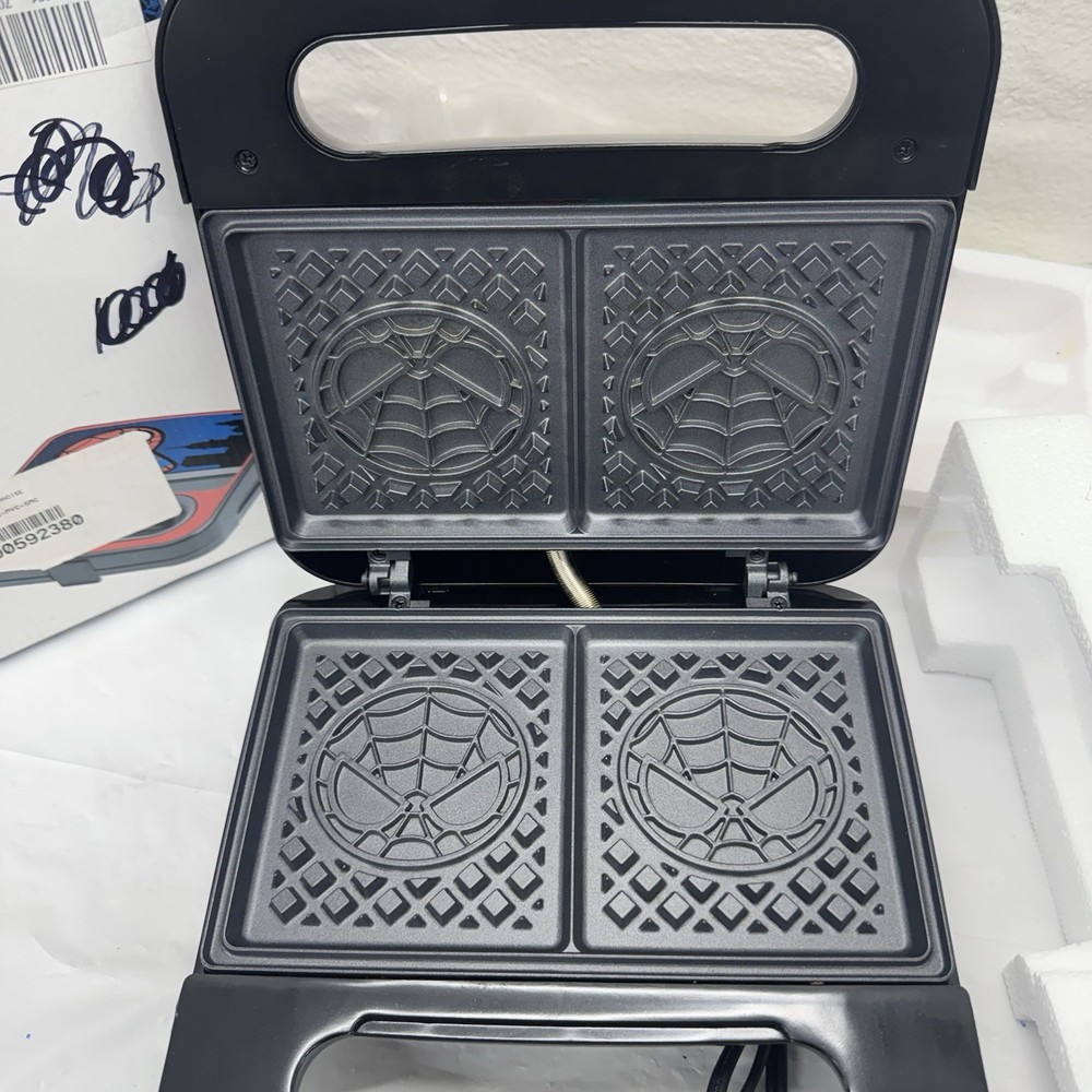 Marvel Spider-Man Mini Waffle Maker - Marvel Kitchen Appliance