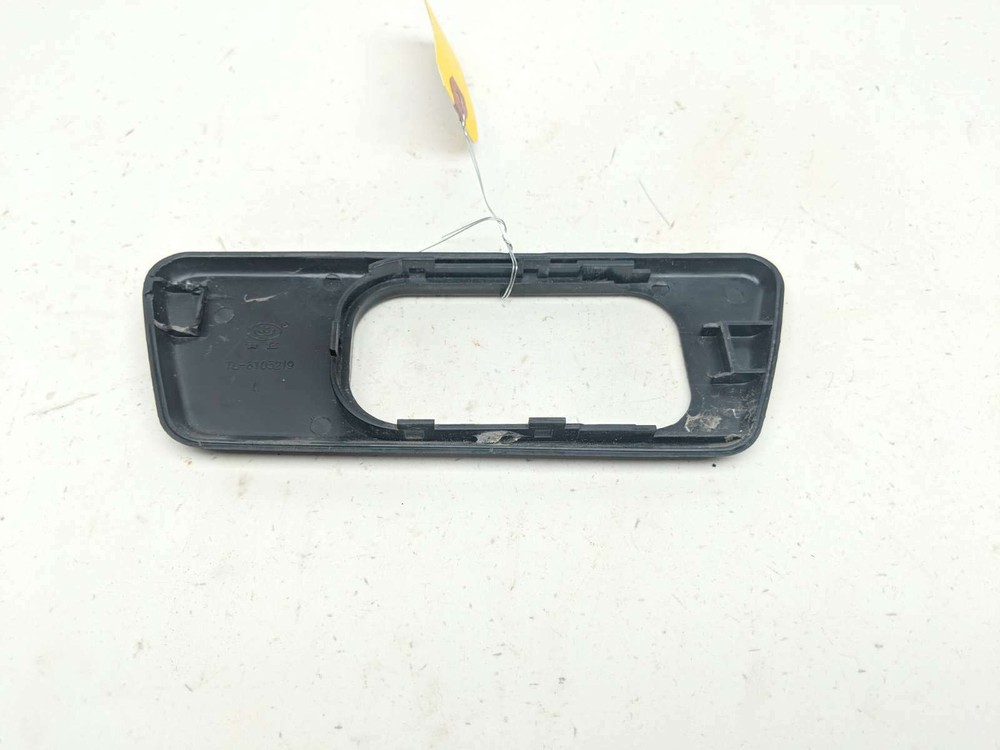 17 Oreion Reeper Front Left Driver Door Handle Cover Panel 6105219