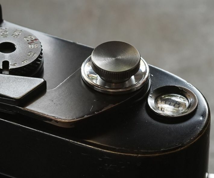 NANIGASHI Shutter Release Button BRASS Black ' Small ' S Size #014683