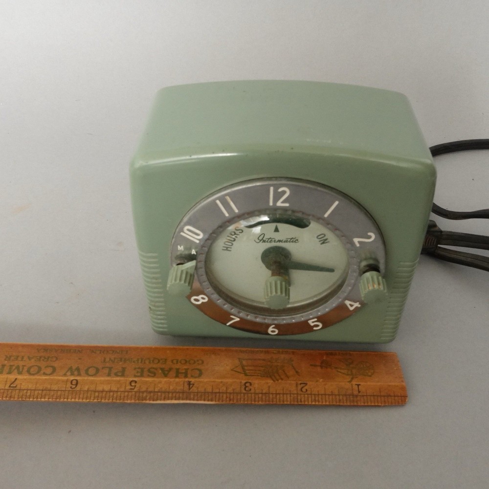 Vintage Intermatic Clock Timer Model A-401 Electric Clock Appliance Timer TESTED