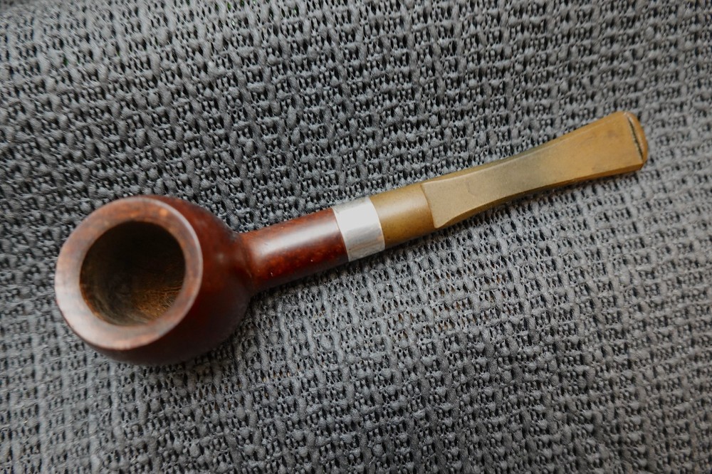 VTG. STERLING SILVER COLLARED ESTATE SMOKING PIPE : CLARRIDGE, IMPORTED BRIAR