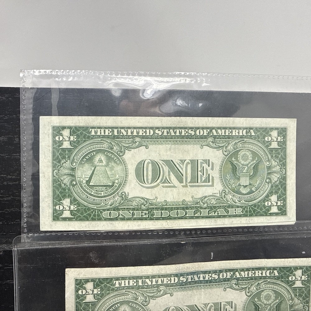 1935 Blue Seal $1 Bills, 1 Bill Star Note