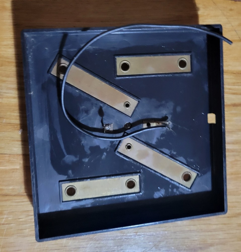00 Gauge, Triang Railways Battery Connector (Untested)