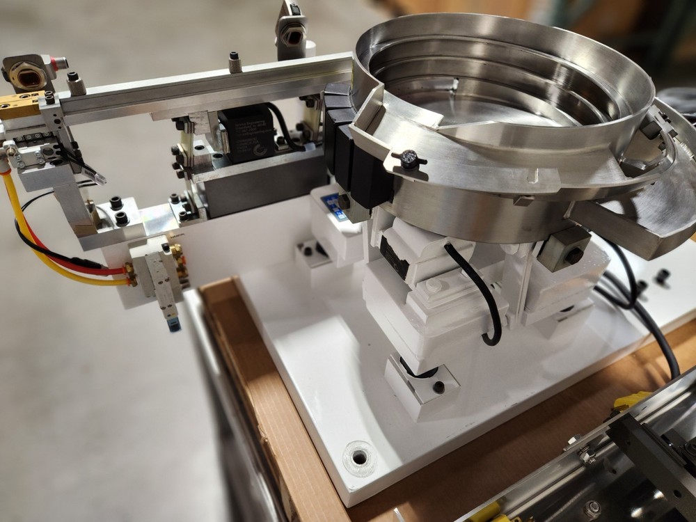 Service Engineering Vibratory Feeder Bowl/ Control Panel/ Feeder 230V/ 10CCW