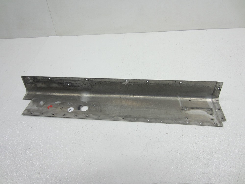 Peterbilt 379 Front Right Passenger Grill Trim