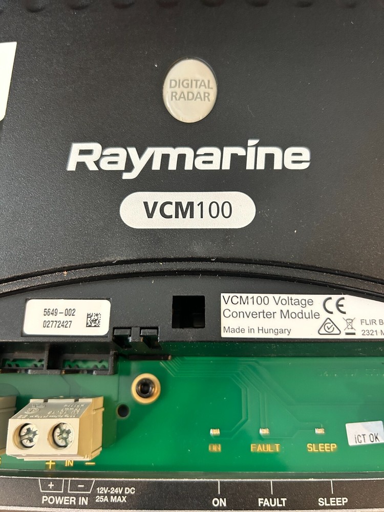 Raymarine VCM 100 Voltage Converter